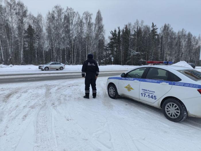 Как безопасно ехать в морозы до -32°C: советы ГИБДД для челябинцев | ГИБДД предупредила челябинских водителей о надвигающихся морозах