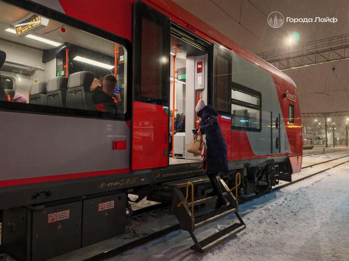 Челябинцам добавили поезда в Москву на праздники — расписание уже опубликовано | В Челябинской области увеличат число поездов в праздничные дни