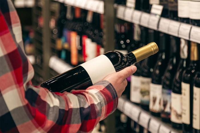 Россияне пьют меньше: продажи пива рекордно снижаются